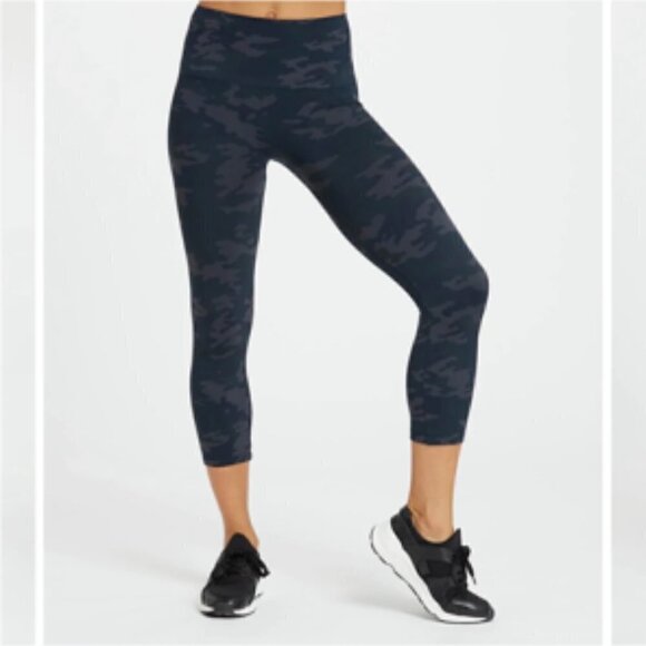 Spanx Look At Me Now NWT Seamless Leggings New Plus 1X - Picture 1 of 10